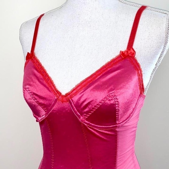 Victoria’s Secret Lingerie Slip - Picture 5 of 7